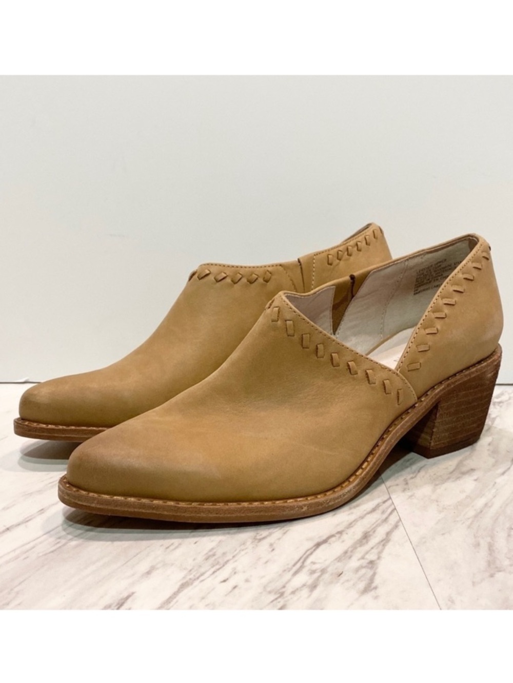 Caslon Leather Bootie 6M